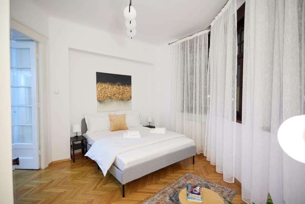 Caragiale Apartment Бухарест Экстерьер фото