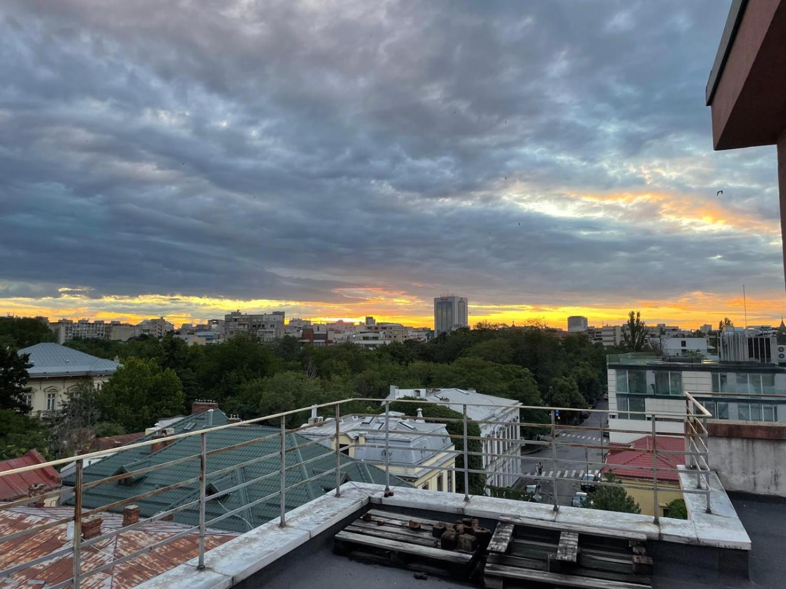Caragiale Apartment Бухарест Экстерьер фото