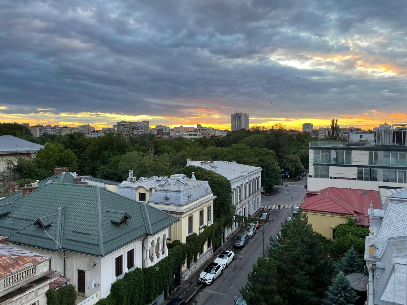 Caragiale Apartment Бухарест Экстерьер фото